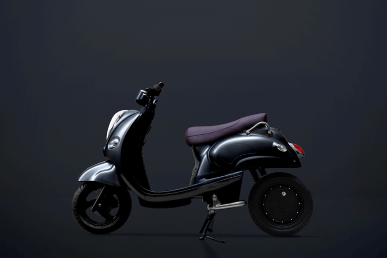 Model-Hero-Shot-X1-768×512