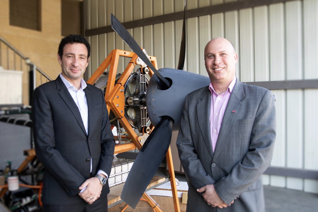 CEOs-of-Eviation-Aircraft-and-MagniX-1100×733