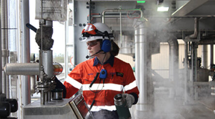 Image for Drought, floods and plant closure hits Incitec Pivot