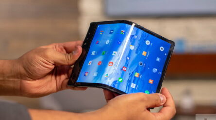 Image for Can we bend it? The challenge for Samsung and others to make flexible technology