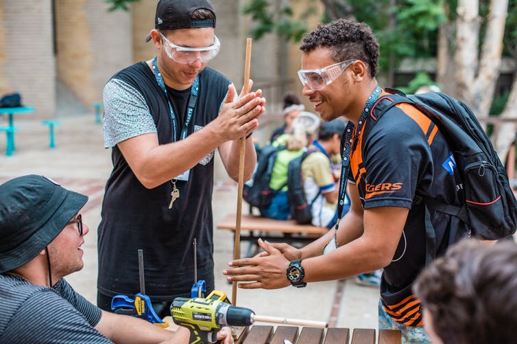 file-20201124-19-hy6yyt