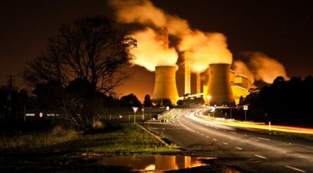 Image for Even without new fossil fuel projects, global warming will still exceed 1.5℃. But renewables might make it possible