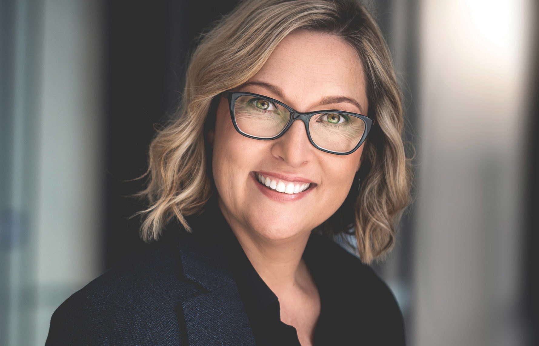 Preview :: Rene :: Executive Headshots :: Adelaide