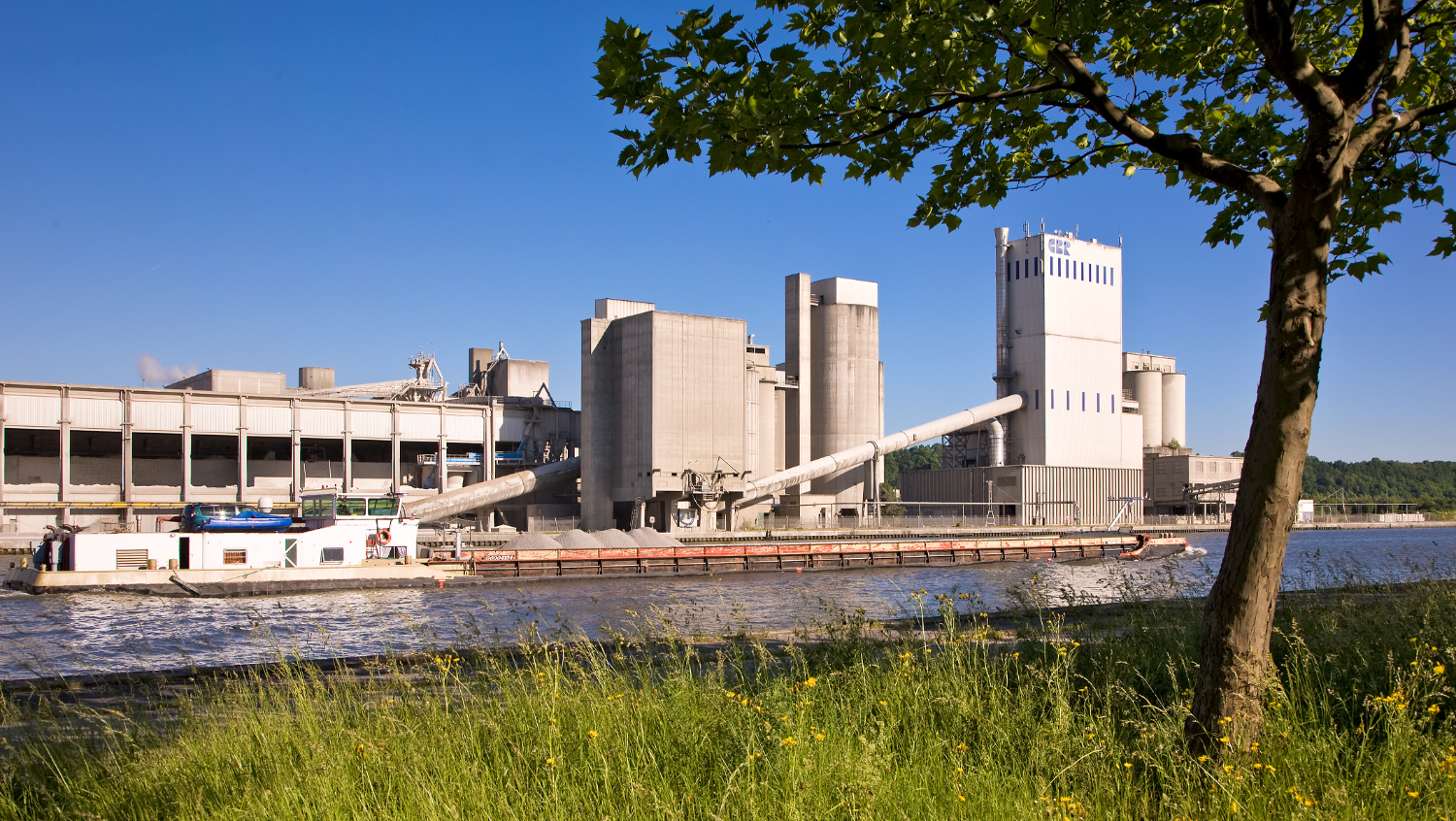 ce8a5c_e1455bb097134ce29e678882f1479839