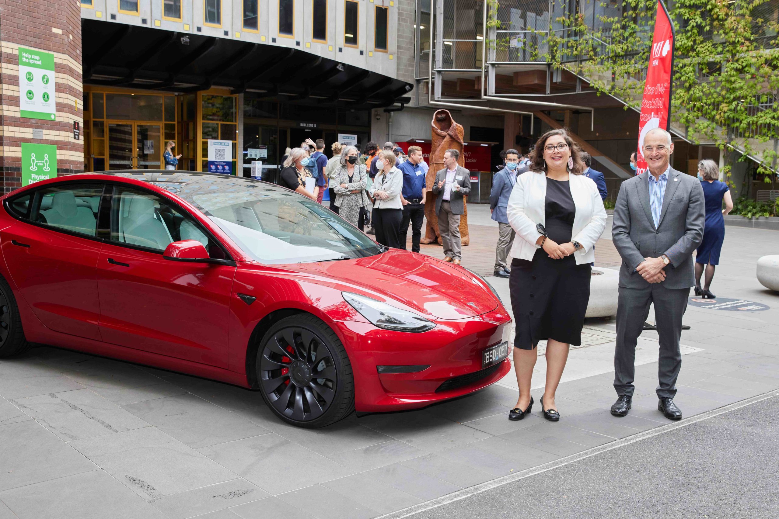 electric-vehicle-research-facility-RMIT