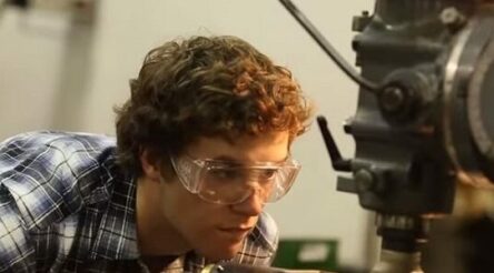 Image for VET students pass pre-covid levels – NCVER