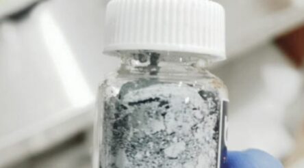 Image for Boeing teams up with White Graphene for aerospace