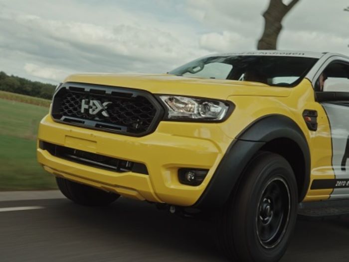 xxx-1200×900-c-default