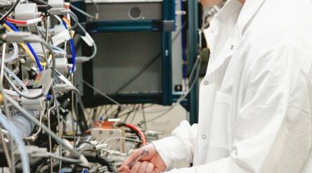 Image for Fortescue buys into world’s first billion-dollar green hydrogen startup