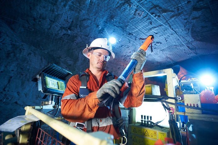 Pre-charging-using-the-WebGenTM-100-system-eliminates-the-need-for-personnel-to-work-in-hazardous-areas.