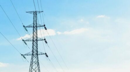 Image for Is there an alternative to 10,000 kilometres of new transmission lines? Yes – but you may not like it