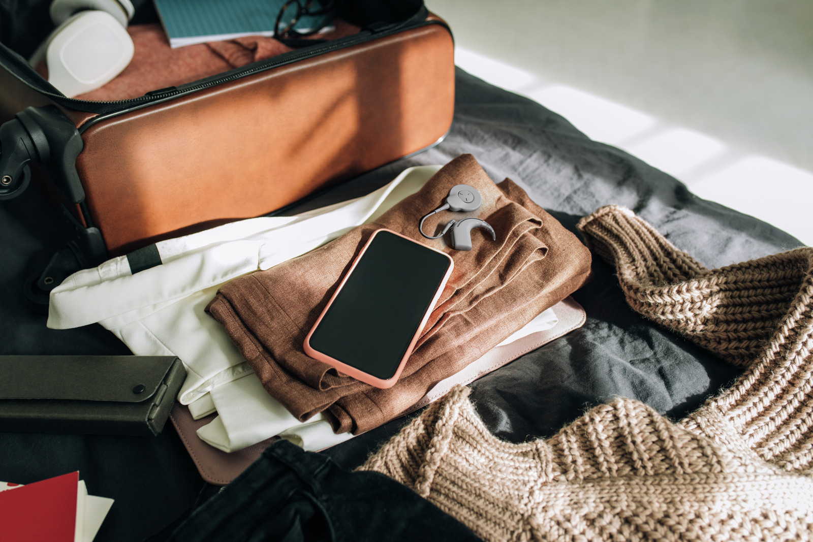 N8_Phone_and_Clothes Main 6720×4480 Main