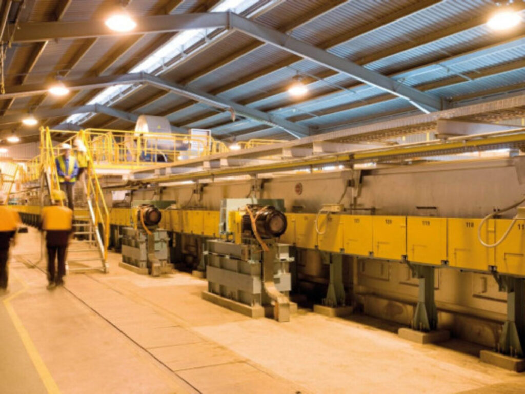 Oceania Glass collapse linked to machinery failures and $21 million upgrade costs