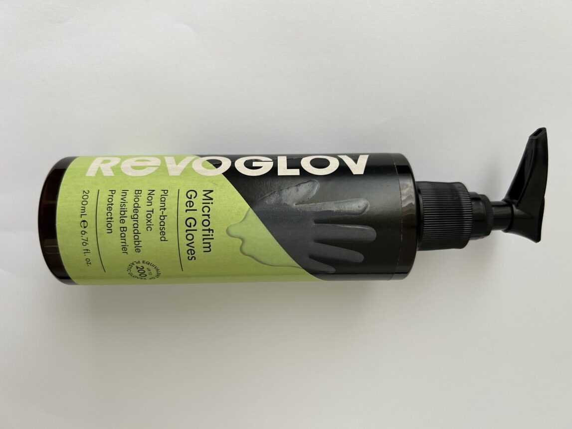 RevoGlov-860×1147