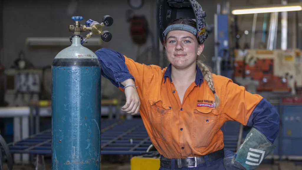 96 per cent of employees face barriers when hiring apprentices or trainees: new survey