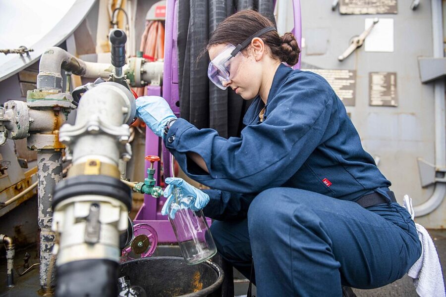 Government pledges $1.1 billion over ten years to grow low-carbon liquid fuel industry